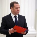 Dmitrij Medvegyev: Moszkva új fegyvereket telepít a Kuril-szigetekre