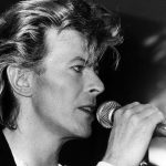 Egy párizsi utca fogja viselni David Bowie nevét