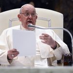Ferenc pápa szerint a háború önmagában emberiesség elleni bűn