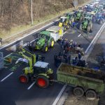 Traktorokkal zárják el a belépést a városokba a tüntető olasz gazdák