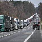 A gazdatüntetés miatt a határon kialakult helyzetet vitatta meg az ukrán és a lengyel kormányfő