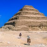 Aranylevélbe csomagolt múmiát találtak Egyiptomban