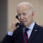 Biden a közel 20 éve elhunyt Mitterrand elnökkel tárgyalt + Videó