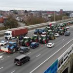 Gazdák akadályozzák a forgalmat Belgium délkeleti felében, a flamand kormány megállapodott a termelőkkel