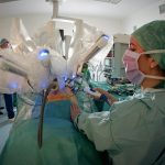Mérföldkő a sebészetben: több mint ezer robotsebészeti műtétet végeztek