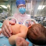 A babamentő inkubátor esély a családra és a szeretetre