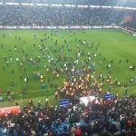 A Fenerbahce futballistáira támadtak a Trabzonspor szurkolói