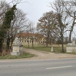 Lovasberény, a templomok és a Cziráky-kastély otthona