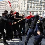Magánegyetemek ellen tüntető görög diákok csaptak össze rendőrökkel Athénban