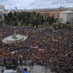 Több ezren tüntettek Madridban a katalán amnesztiatörvény miatt