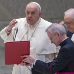 A Vatikán elutasítja a genderelméletet