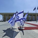 Az izraeli parlament elfogadta a külföldi televíziós csatornák betiltását engedélyező törvényt