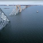 Baltimore: ideiglenes hajózási utat nyitottak az összeomlott híd romjai között