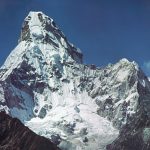 Egy mongol hegymászó a szezon első áldozata a Mount Everesten
