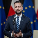 Lengyelország evakuálására készül a védelmi miniszter