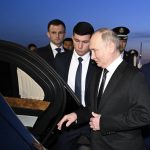 Megkezdte kétnapos látogatását Pekingben az orosz elnök
