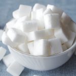Egy szakértő a népszerű élelmiszerekben lévő rejtett cukor veszélyeire figyelmeztetett