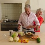Egyes élelmiszerek rendkívül veszélyesek az idősek számára