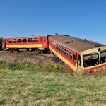 Kisiklott a motorvonat, késnek a szerelvények a miskolci fővonalon