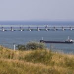 Megsemmisítettek egy orosz hadihajót a Krím partján