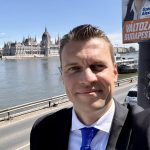 Menczer Tamás: Orbán Viktor az egyetlen akcióképes békepárti miniszterelnök + VIDEÓ