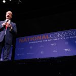 Nigel Farage pártja előzi a Konzervatívokat