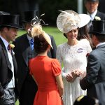 Royal Ascot: Katalin hercegné fehér Dolce and Gabbana csipkeruhában debütált