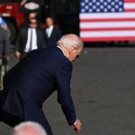 Elzárták a pénzcsapot, amíg Biden nem lép vissza