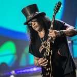 Gyászol a Guns N’ Roses legendás gitárosa