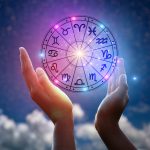 Mit üzen az asztrológia?