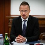 Szijjártó Péter: Magyarország és Románia közlekedési megállapodást írt alá