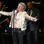 Rod Stewart nem áll színpadra