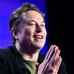 Musk: Ha Harris nyer, az USA a „Mad Max” kietlen vidékévé válik