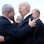 Netanjahu Bidennek: Izrael iráni katonai célpontokat fog támadni