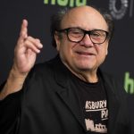 Nyolcan éves lett Danny DeVito