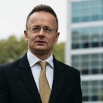 Szijjártó Péter: Újabb magyar állampolgárokat evakuáltak Libanonból