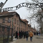 A lengyel kormányzat letartóztatná Netanjahut, ha elmenne Auschwitzba